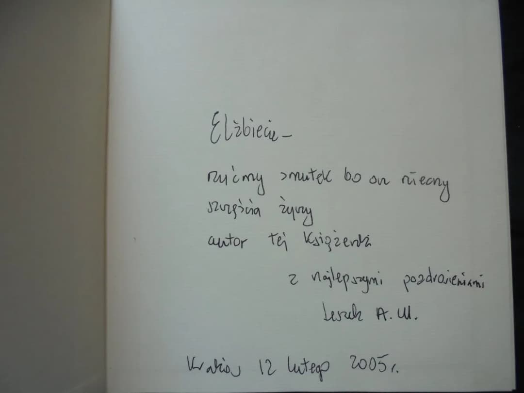 Jak się pisze ode mnie - zasady pisowni w dedykacjach i podpisach